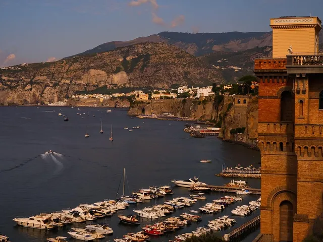 Sorrento, operatore turistico positivo al coronavirus: intanto cala il turismo