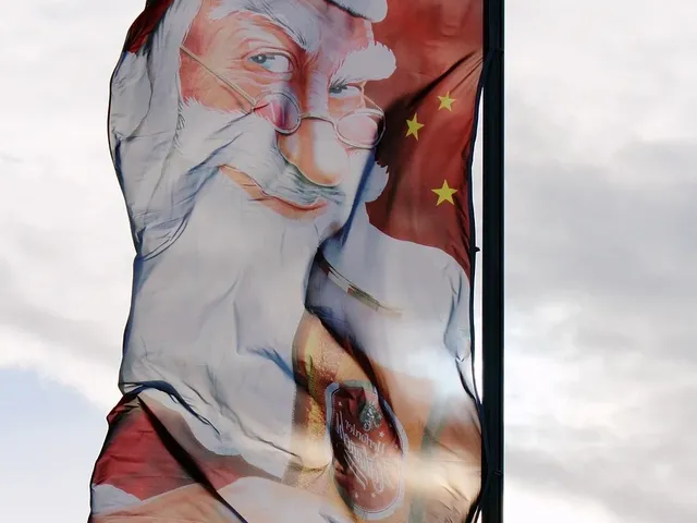 A San Felice Circeo la camminata dei “Babbo Natale” più grande d’Italia