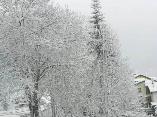 Ancora neve sull’Italia, a sud torna l’inverno