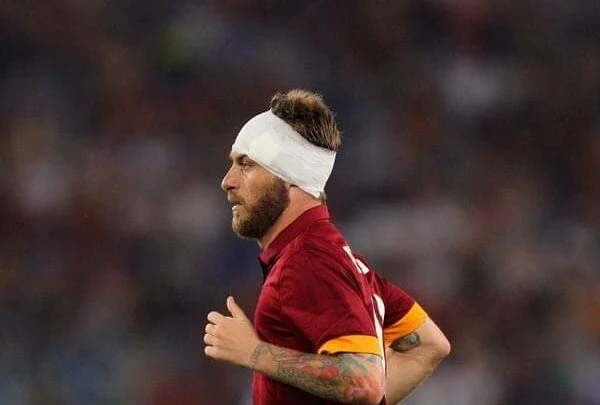 Flash news, De Rossi lascia la Roma