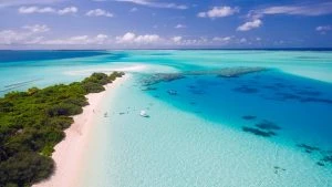 Vivere vicino al mare rende felici e allunga la vita, a dirlo è la scienza
