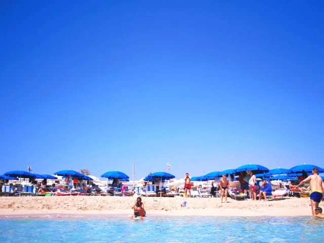 Migliori spiagge Salento: sabbie fini e mare tropicale, le imperdibili