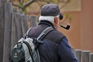A 81 anni si iscrive all’Università: “lo faccio anche per mia mamma, ci teneva”