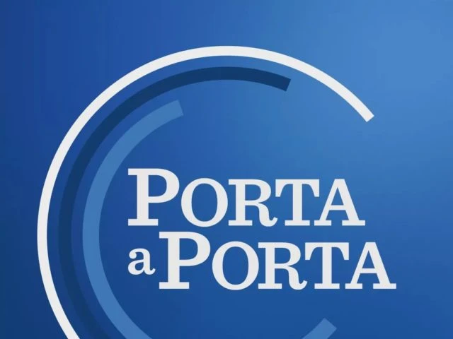 A porta a porta ci sarà un confronto tra Fontana e De Luca, nord e sud