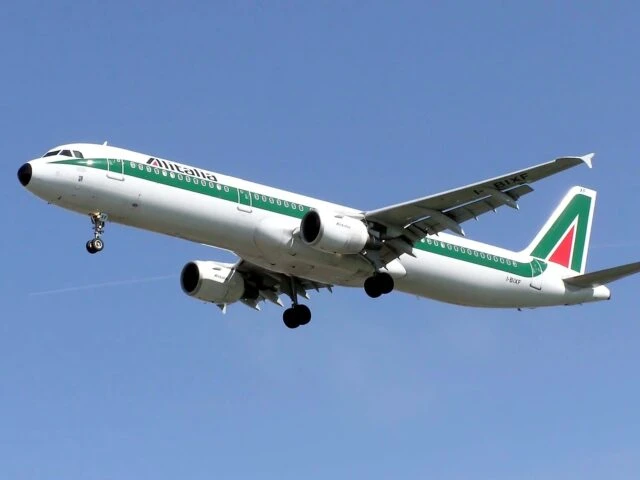 Riparte Alitalia, dal 2 giugno ok a voli con Stati Uniti, Spagna e sud Italia