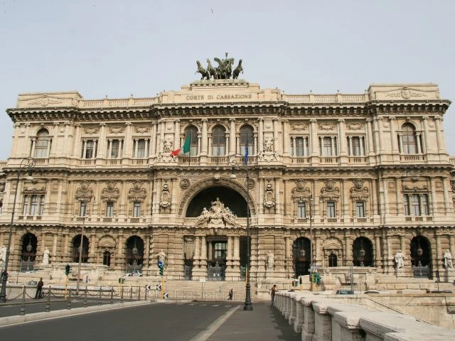 Nei tribunali c'è bisogno di personale ma il governo tarda con le assunzioni