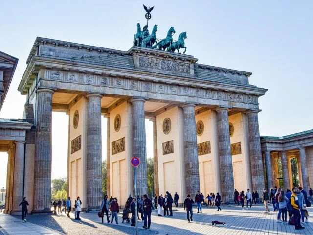 Coronavirus Germania, Braun: basta col terrore, si a mini lockdown