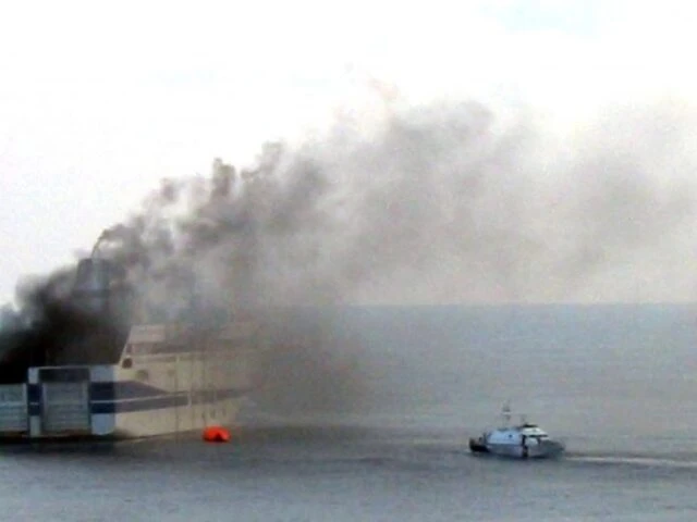 Incendio sul Traghetto della Grimaldi vero Olbia, terrore a bordo