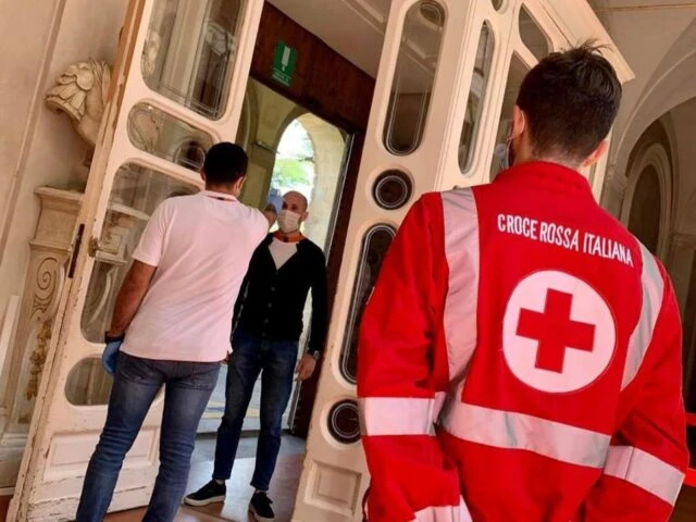 Focolaio di 43 migranti contagiati a Jesolo, paziente 1 nigeriano di 30 anni