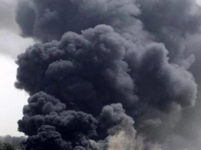 Sassari, spaventoso incendio nella Discarica Scala Erre: timori per la salute