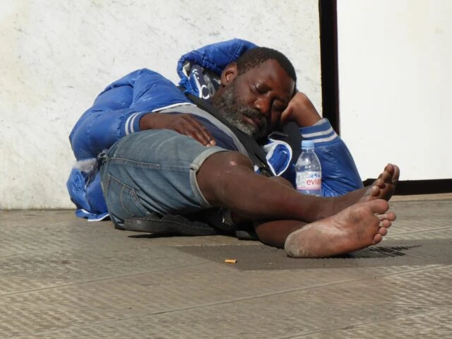 Pozzallo, 64 migranti positivi al coronavirus: l'allarme della regione Sicilia
